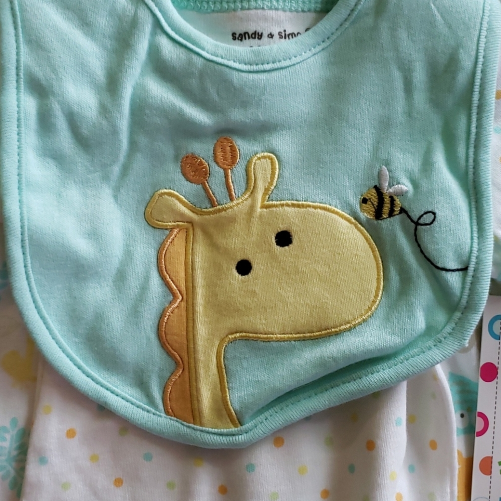 3 piece set 0-3 months - Picture 2 of 8